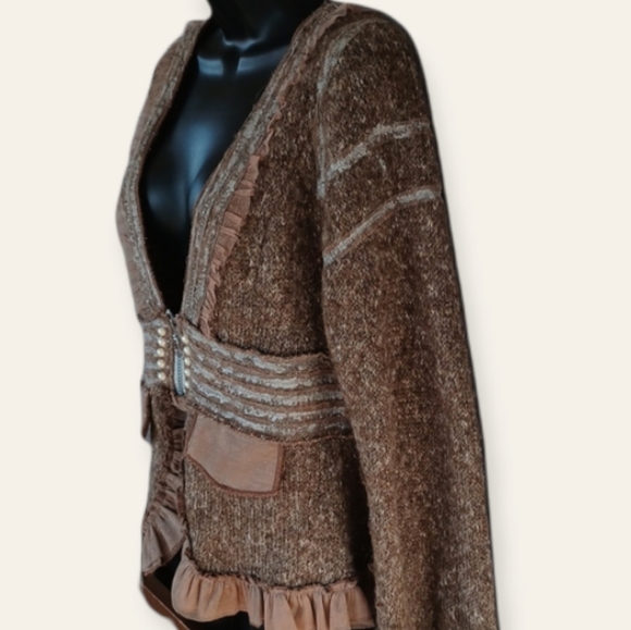 Boho funky feminine Oatmeal Beige Sweater Size M - Picture 3 of 10